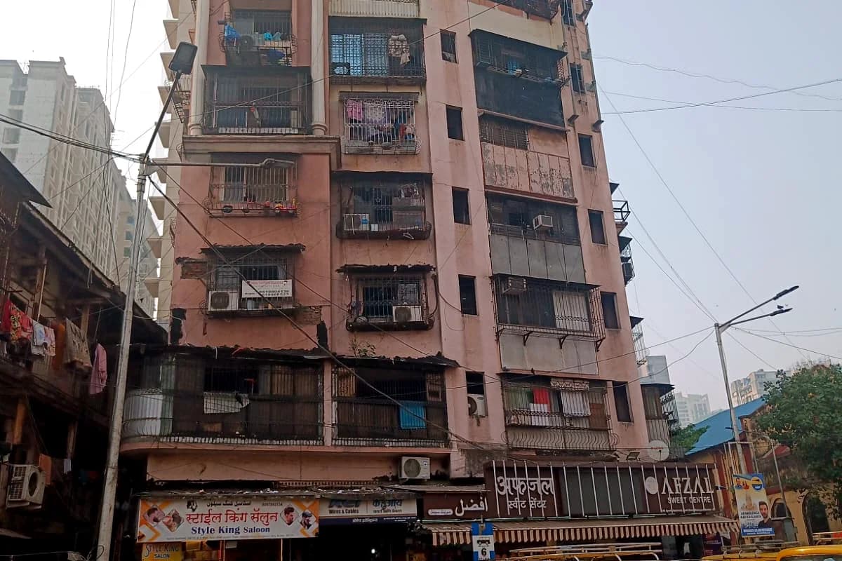 Ayesha Apartment Co. Op. Hsg. Soc. Ltd. project photograph 1